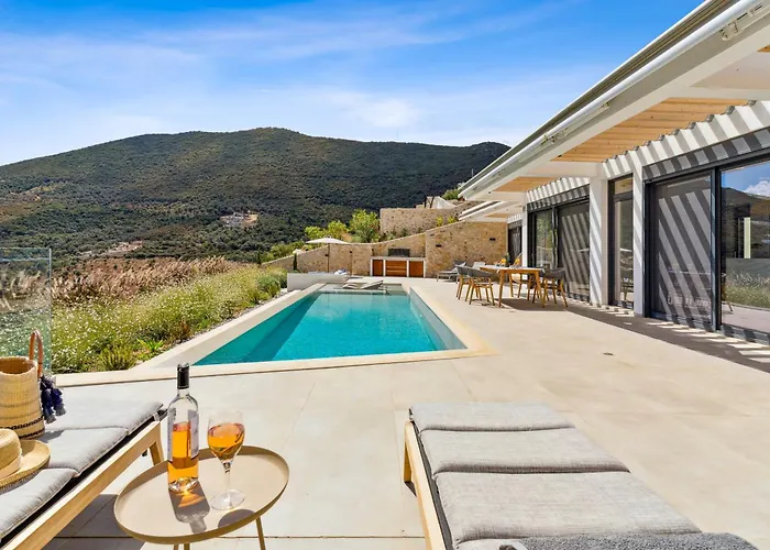 Hebe Lefkada Villa *